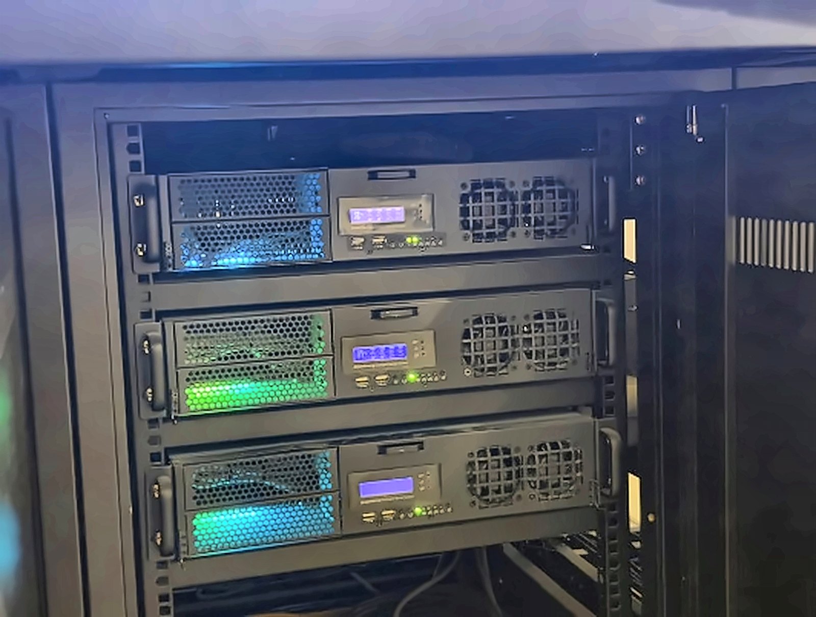 Video management servers