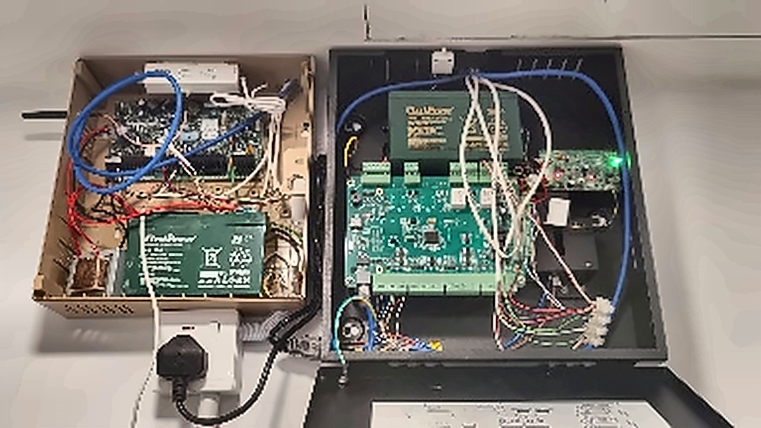 Access control panel wiring